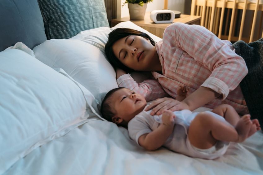 CloudRx-Managing-Postpartum-Insomnia-How-To-Sleep-When-Your-Baby-Is-Sleeping